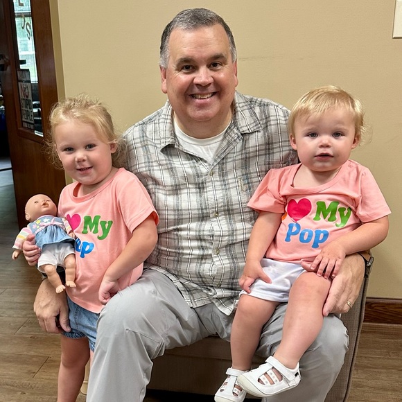 Meet your Posher, Pastor Dr Clay Hallmark - Picture 5 of 5